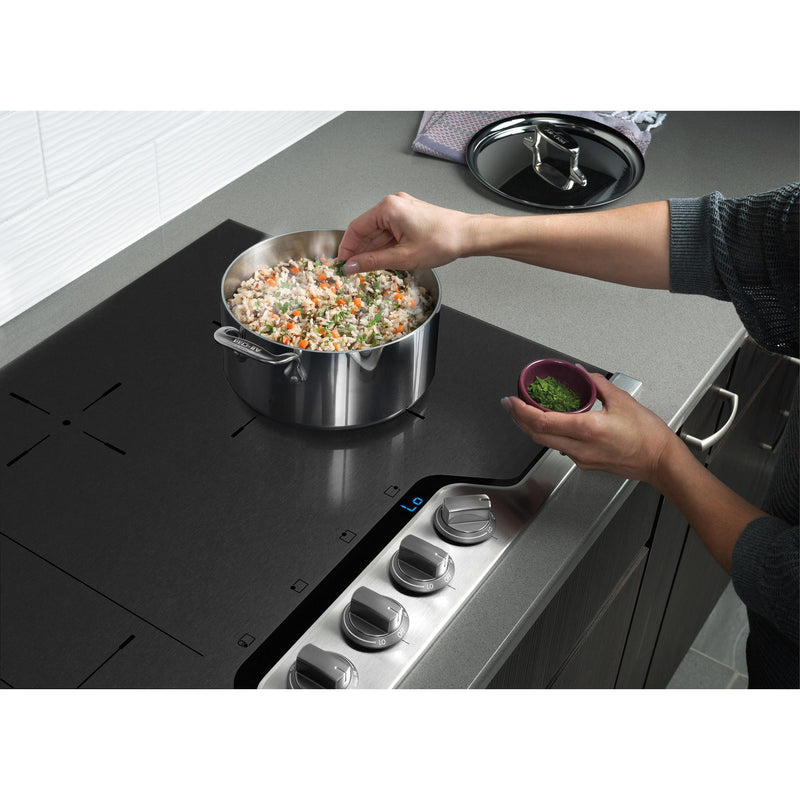 Frigidaire Professional 30-inch Built-In Induction Cooktop with Pro-Select® Controls FPIC3077RF IMAGE 7