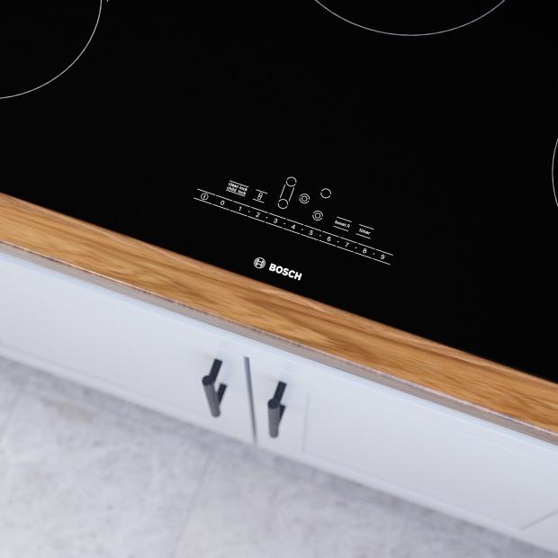 Bosch 36-inch Built-in Electric Cooktop with SpeedBoost® NET8669UC IMAGE 4